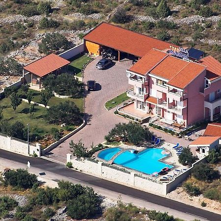 Apartments Marinic Primosten Bagian luar foto