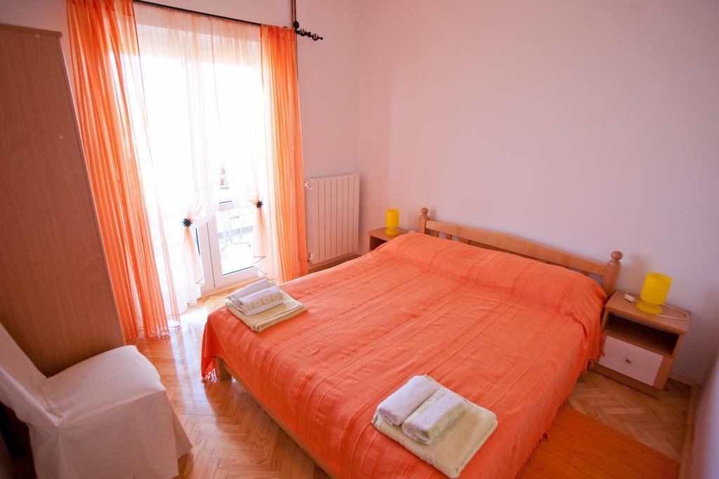 Apartments Marinic Primosten Ruang foto