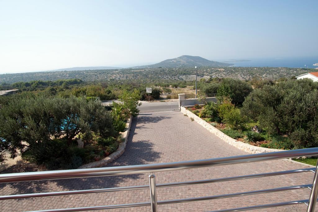 Apartments Marinic Primosten Bagian luar foto